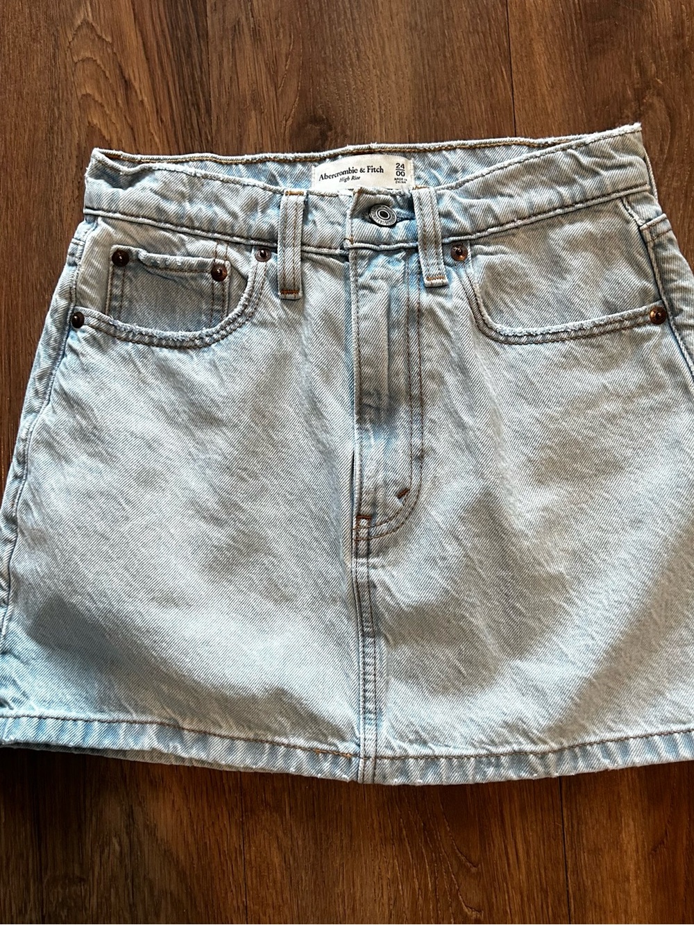 Abercrombie & Fitch High Rise Blue Denim Mini Skirt Light Wash Size 00